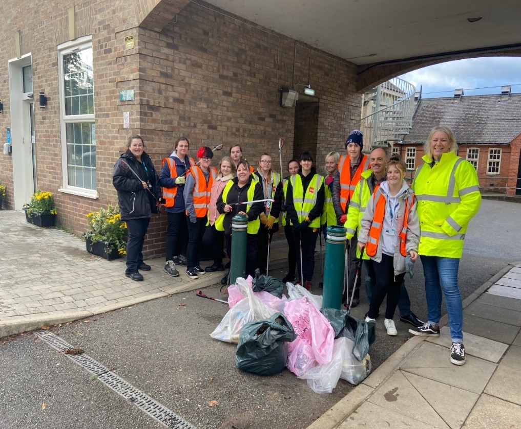 Students Litter Pick