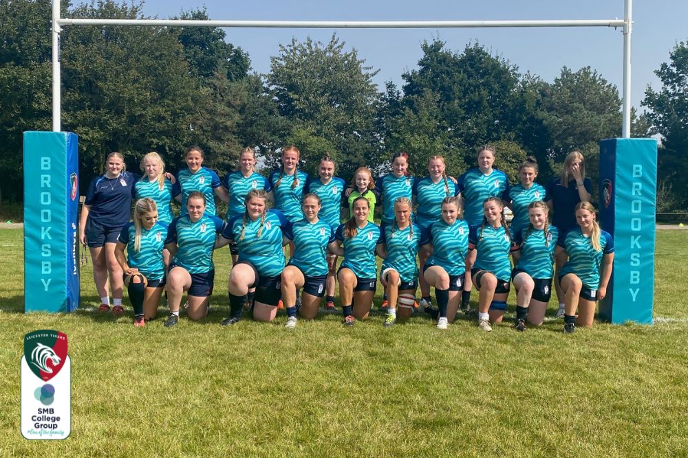 SMB College Group and Leicester Tigers Girls - Full Squad Photo